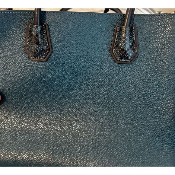 Michael Kors Pebbled Leather Accordion Tote Bag with removable cross body BEAUTY - Picture 9 of 16